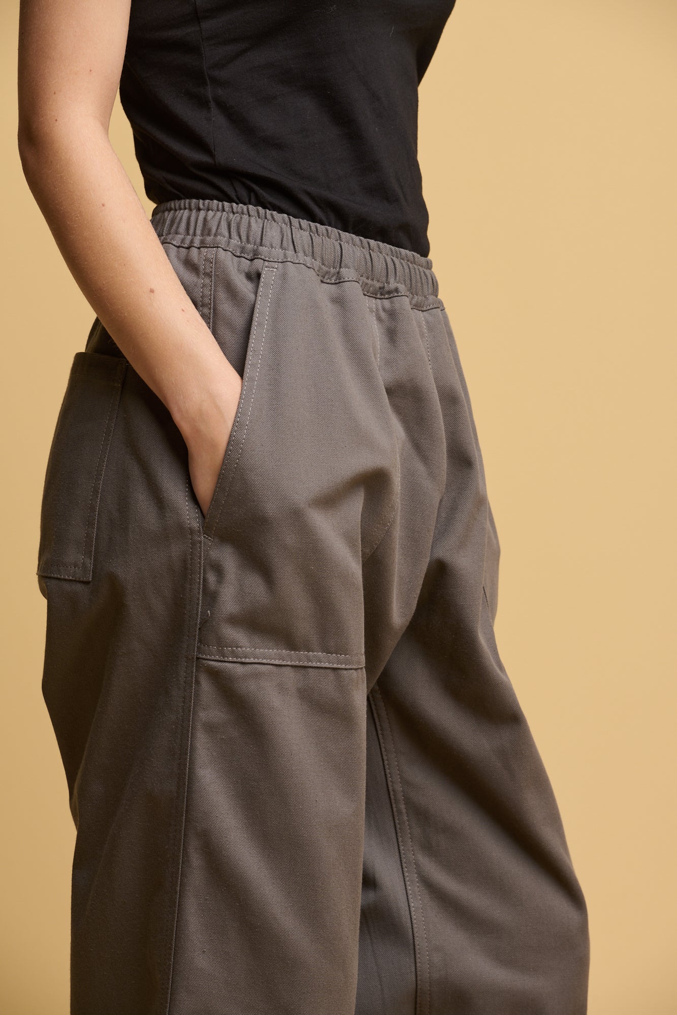 Camerawoman Drawstring Tapered Cotton Canvas Trousers - Charcoal