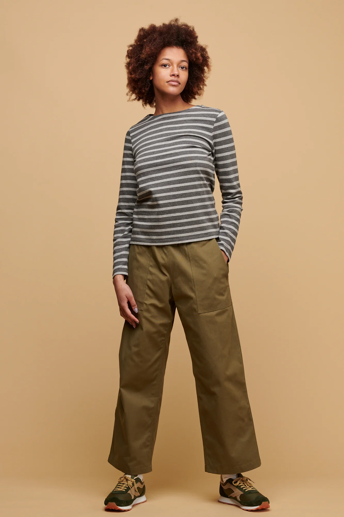 Camerawoman Drawstring Tapered Cotton Canvas Trousers - Olive