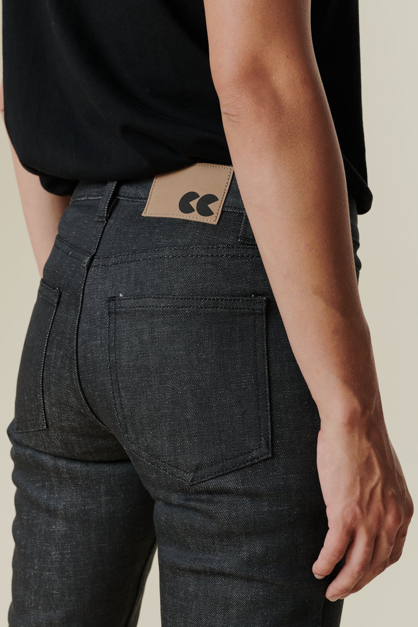 Women's Straight Leg Mid Rise Denim Jeans - Black - Image 2