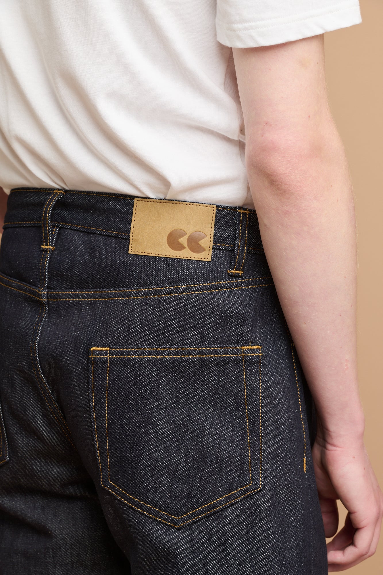 Men's Arran Loose Fit Button Fly Denim Jean - Indigo - Image 4