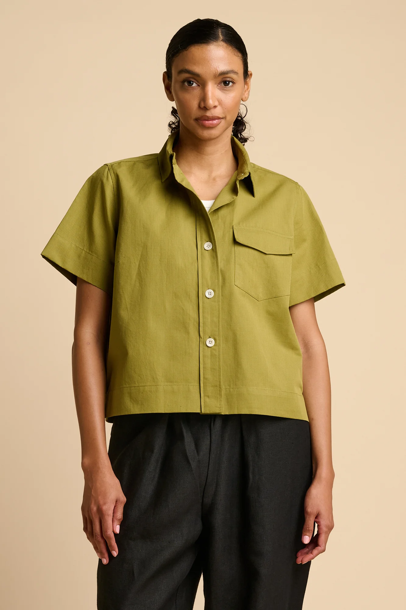 Penny Cropped Shirt Cotton Hemp - Light Olive - Image 3