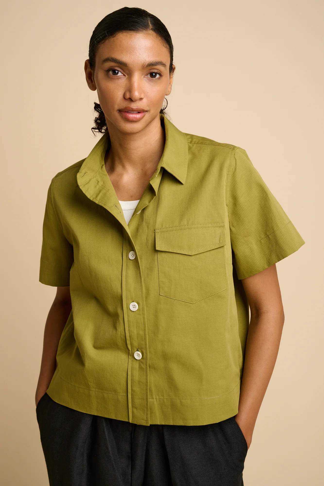 Penny Cropped Shirt Cotton Hemp - Light Olive - Image 4