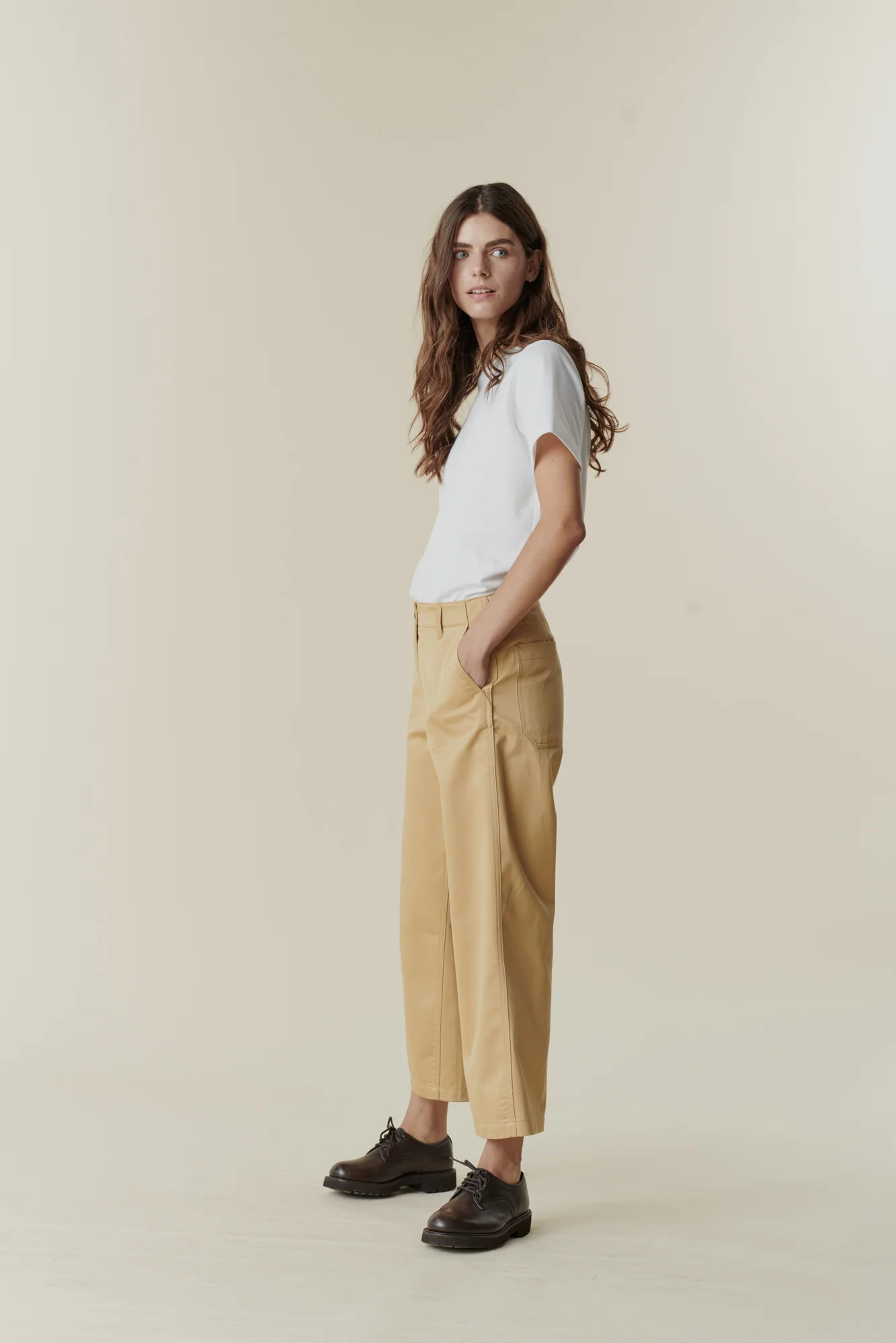 Women's Cropped Work Trousers - Beige